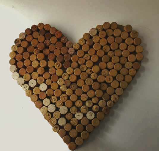 slika srce od vinskih cepova